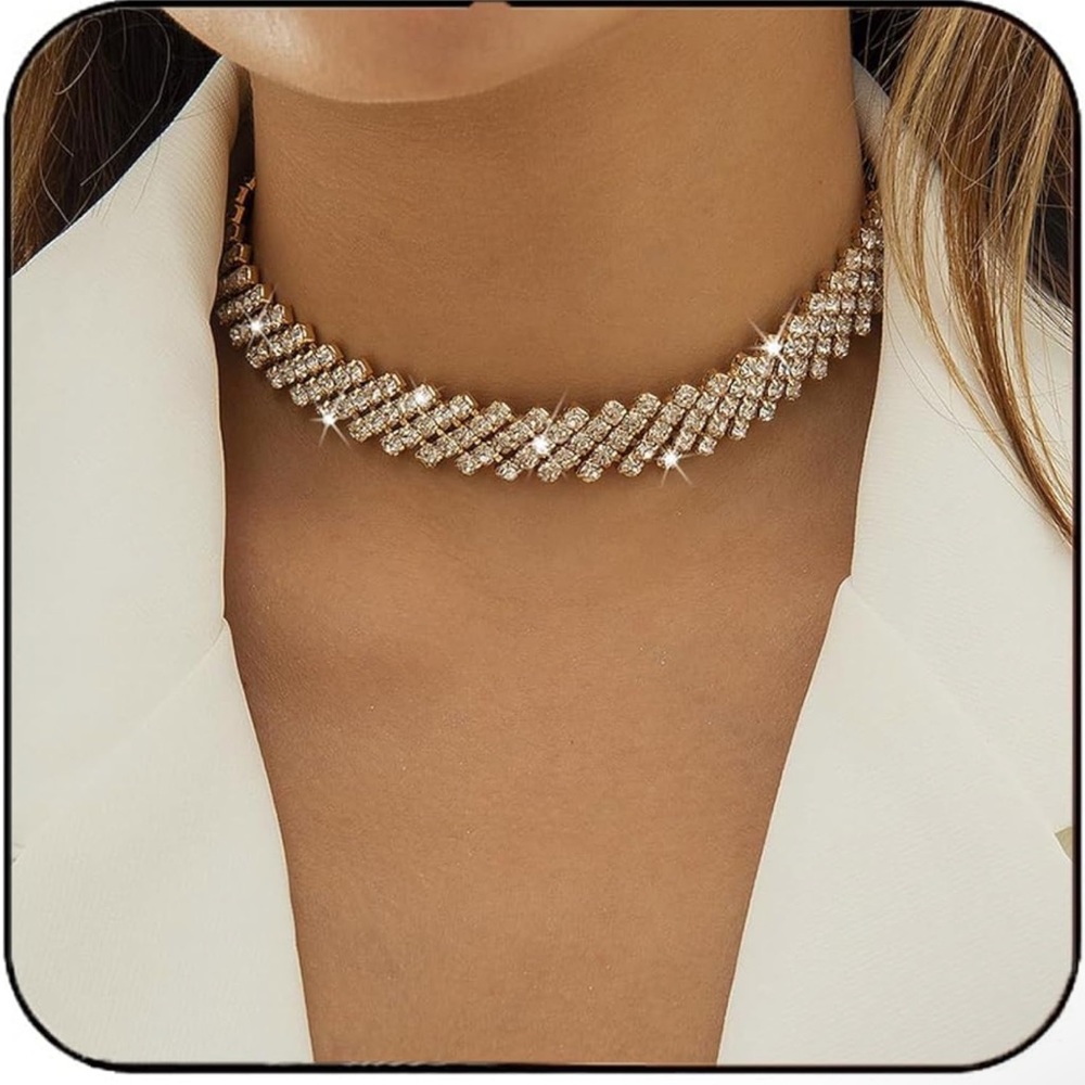 Beautiful Shiny silver and gold necklace choker